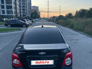 2013 Chevrolet Aveo II, чёрный, 830000 рублей, вид 2