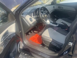 2012 Chevrolet Cruze I, чёрный, 600000 рублей, вид 4