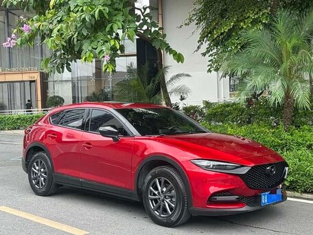 2022 Mazda CX-4 I Рестайлинг, красный, 1540000 рублей, вид 3