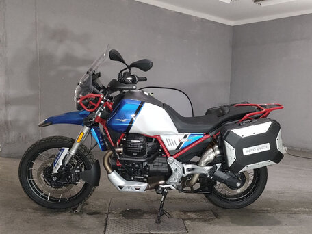 2023 Moto Guzzi V85 TT, белый, 910000 рублей, вид 2