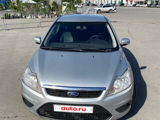 2010 Ford Focus II Рестайлинг, серебристый, 360000 рублей, вид 2