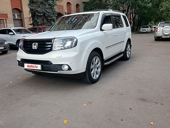 2011 Honda Pilot II Рестайлинг, белый, 2200000 рублей