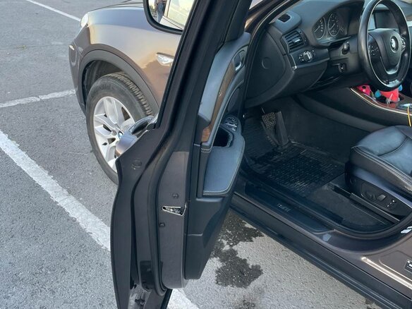 2011 BMW X3 28i xDrive II (F25), коричневый, 1650000 рублей - вид 9