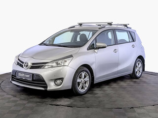 Toyota Verso I Рестайлинг