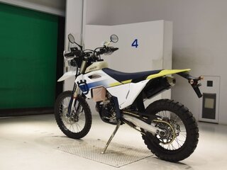 2024 Husqvarna FE 250, белый, 793000 рублей, вид 5