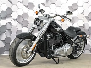 2018 Harley-Davidson Fat Boy, чёрный, 1799000 рублей, вид 2