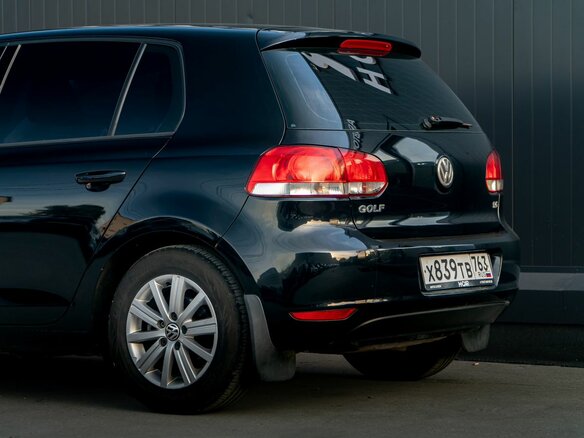 2012 Volkswagen Golf VI, чёрный, 795000 рублей - вид 9