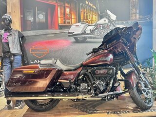 2024 Harley-Davidson CVO Street Glide, пурпурный, 5550000 рублей, вид 2