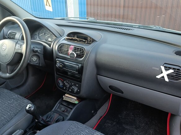 2001 Opel Corsa C, серебристый, 250000 рублей - вид 16