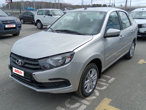 2026 Lada (ВАЗ) Granta I Рестайлинг, серебристый, 1238000 рублей