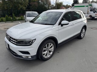 2017 Volkswagen Tiguan II, белый, 1800000 рублей, вид 1