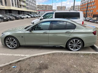 2011 BMW 5 серии 530d xDrive VI (F10/F11/F07), зелёный, 2000000 рублей, вид 4