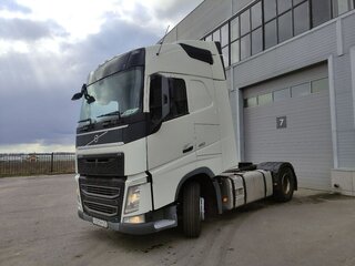 2016 Volvo FH, белый, 7050000 рублей, вид 2
