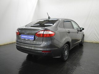 2016 Ford Fiesta Mk6 Рестайлинг, серый, 850000 рублей, вид 5