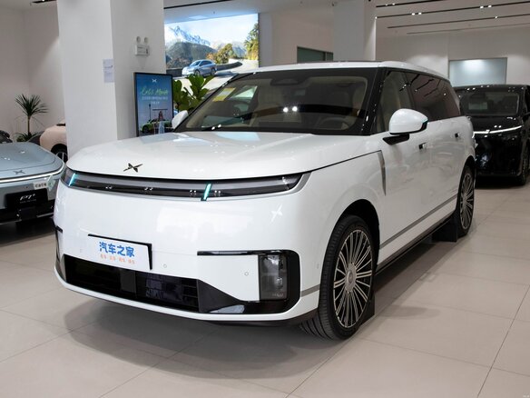 2026 Xpeng GX, белый - вид 2