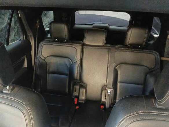 2016 Ford Explorer V Рестайлинг, белый, 2800000 рублей - вид 6
