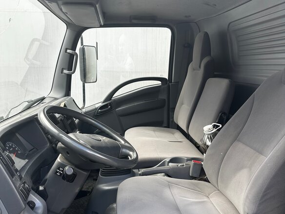 2017 Isuzu Elf (N-series), белый, 3250000 рублей - вид 7