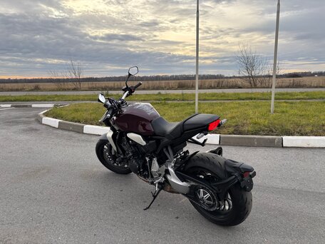 2023 Honda CB 1000R, красный, 1600000 рублей, вид 3