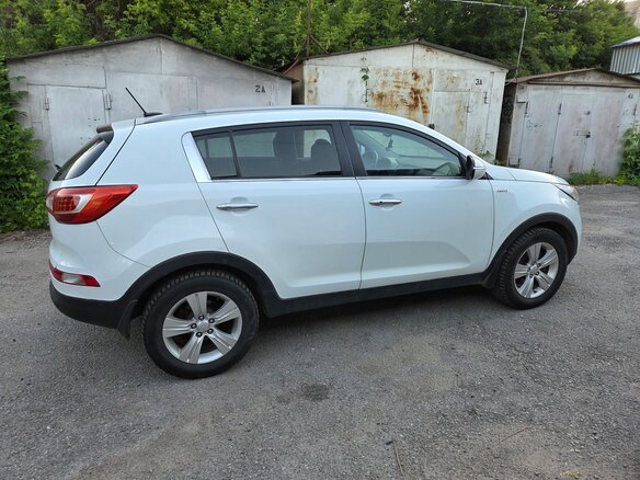 2013 Kia Sportage III, белый, 1150000 рублей - вид 6