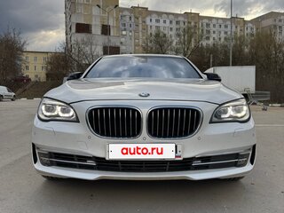 2014 BMW 7 серии Long 740Li xDrive V (F01/F02/F04) Рестайлинг, белый, 2150000 рублей, вид 3