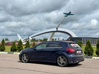 2018 Mercedes-Benz A-Класс 180 III (W176) Рестайлинг, синий, 1550000 рублей, вид 5