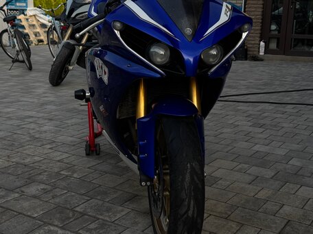 2012 Yamaha YZF-R1, синий, 800000 рублей, вид 1