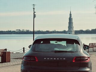 2018 Porsche Macan I, серый, 3680000 рублей, вид 2