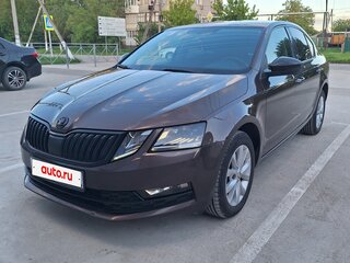 2017 Skoda Octavia III (A7) Рестайлинг, коричневый, 1830000 рублей, вид 1