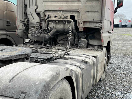 2023 MAN TGX, красный, 9799000 рублей, вид 5