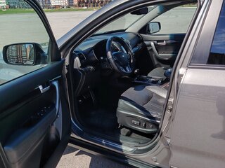2015 Kia Sorento II Рестайлинг, серый, 2000000 рублей, вид 5