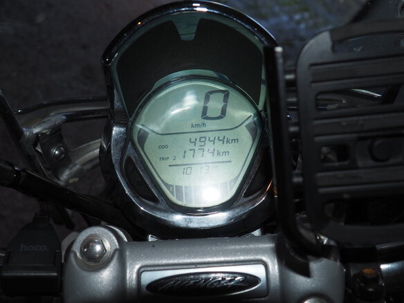 2022 Bajaj Avenger, чёрный, 190000 рублей - вид 3