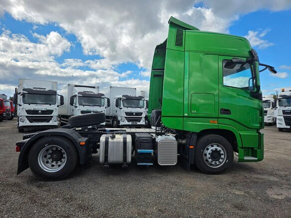 2024 Dongfeng GX, зелёный - вид 2