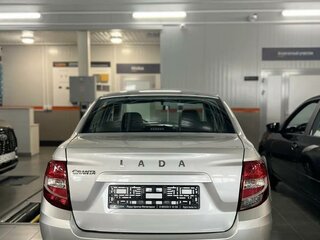 2026 Lada (ВАЗ) Granta I Рестайлинг, серебристый, 1121000 рублей, вид 4