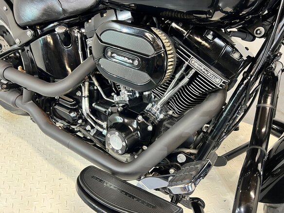 2017 Harley-Davidson Fat Boy, чёрный, 960000 рублей - вид 16