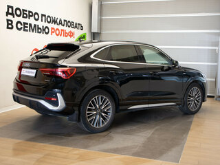 2020 Audi Q3 Sportback 40 TFSI II (F3), чёрный, 4350000 рублей, вид 4