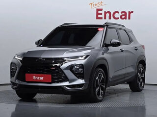 2022 Chevrolet TrailBlazer III, серебристый, 1500000 рублей, вид 2