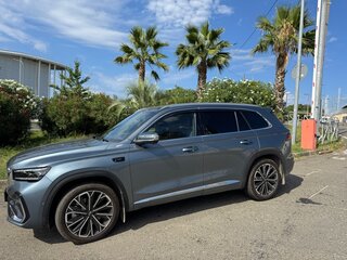 2025 Geely Monjaro (Xingyue L) I Рестайлинг 2 (China Market), серый, 3890000 рублей, вид 2