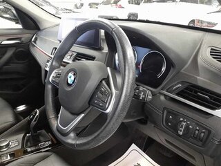 2021 BMW X1 18d xDrive II (F48) Рестайлинг, чёрный, 1990007 рублей, вид 5