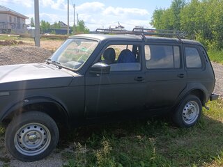 2002 Lada (ВАЗ) 2131 (4x4) 213105 I, чёрный, 220000 рублей, вид 3