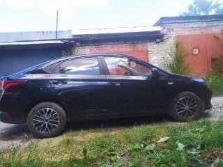 2021 Hyundai Solaris II Рестайлинг, чёрный, 1700000 рублей, вид 2