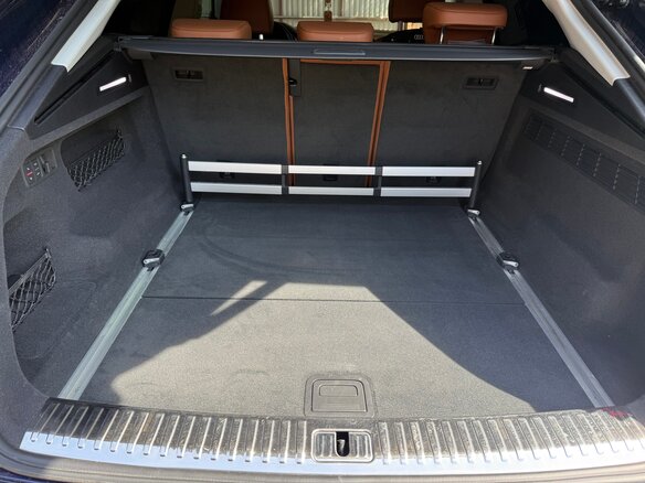 2021 Audi Q8 45 TDI I (4M), синий, 7950000 рублей - вид 15