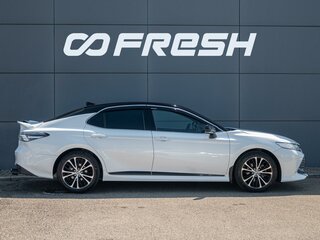 2020 Toyota Camry VIII (XV70), белый, 2630000 рублей, вид 5