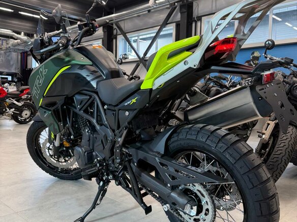 2026 Benelli TRK 702 X, зелёный, 739000 рублей - вид 5