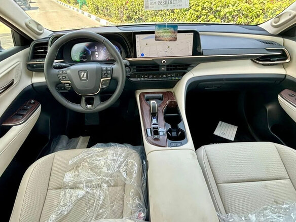 2026 Toyota Crown Sedan XVI (S230), белый, 7700000 рублей - вид 10