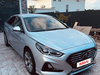 2019 Hyundai Sonata VII (LF) Рестайлинг, серебристый, 1900000 рублей, вид 5