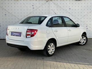 2025 Lada (ВАЗ) Granta I Рестайлинг, белый, 900000 рублей, вид 4