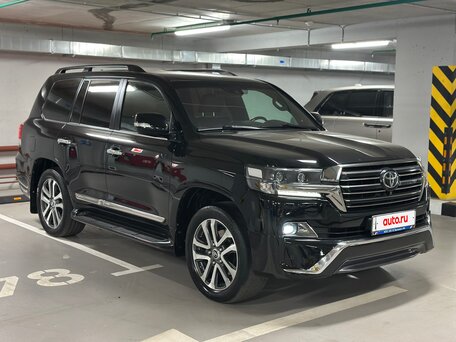 2015 Toyota Land Cruiser 200 Series Рестайлинг 2, чёрный, 6250000 рублей, вид 3