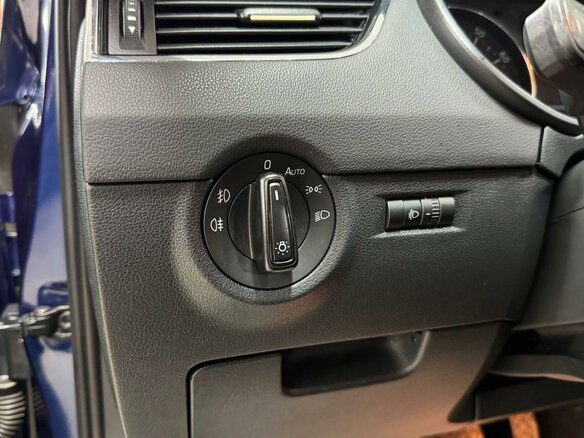 2014 Skoda Octavia III (A7), синий, 825000 рублей - вид 8
