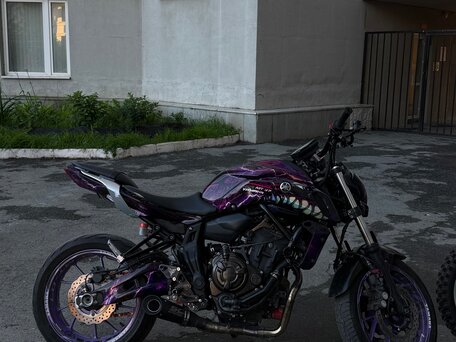 2019 Yamaha MT-07 (FZ-07), фиолетовый, 699000 рублей, вид 4