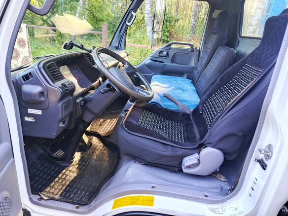 2011 Isuzu Elf (N-series), белый, 3150000 рублей - вид 4